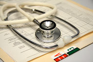 Ovlivňuje steatóza a steatohepatitida dosažení setrvalé virologické odpovědi?