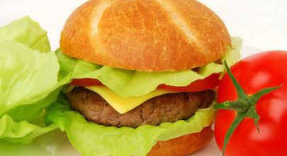 Oběd ve fastfoodu – útok na vaše játra?