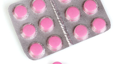 Pozor na paracetamol aneb I běžně dostupné léky mohou poškodit játra