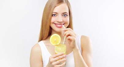 Vyléčit hepatitidu C znamená rozhodně úspěch, oslavte ho ale bez alkoholu