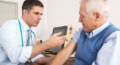 Hepatitida C u seniorů – v USA začíná plošné testování 