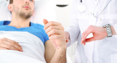 I transplantovaní pacienti s HCV profitují z kombinace peginterferonu a ribavirinu