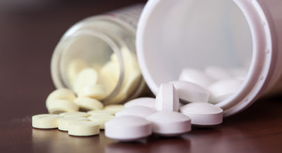 Kombinace ribavirinu s peginterferonem alfa-2b je vhodná i pro starší nemocné s hepatitidou C